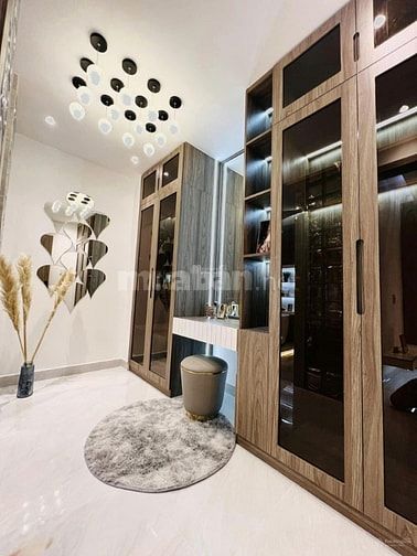 SIÊU PHẨM NHÀ TRUNG TÂM Q1, GẦN GA METRO BẾN THÀNH. DT: 67,5M2/ HẺM 6M