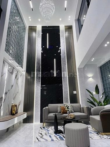 SIÊU PHẨM NHÀ TRUNG TÂM Q1, GẦN GA METRO BẾN THÀNH. DT: 67,5M2/ HẺM 6M