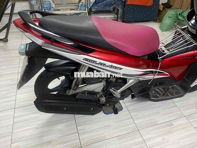Xe airbade 110Fi trắng đỏ đen
