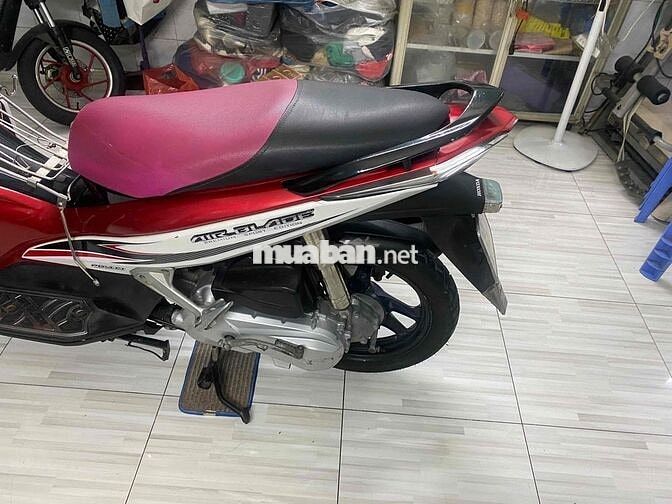 Xe airbade 110Fi trắng đỏ đen