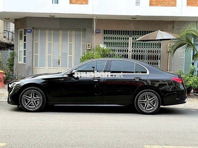 Mercedes Benz C Class 2021 C 300 AMG - 19000 km