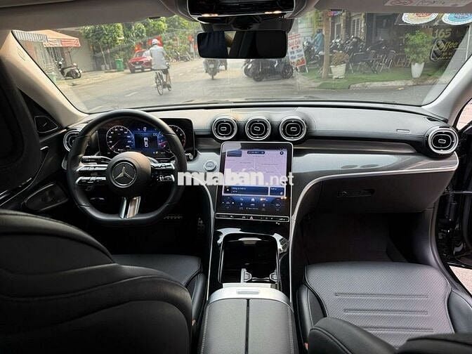 Mercedes Benz C Class 2021 C 300 AMG - 19000 km