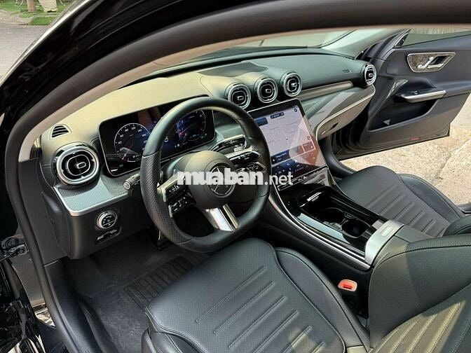 Mercedes Benz C Class 2021 C 300 AMG - 19000 km