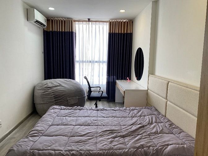 Cực hời, 80m2, 3,8 tỷ bao hết, nội thất đẹp, view pháo hoa, sông SG