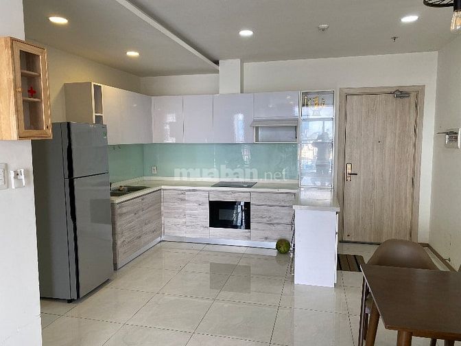 Cực hời, 80m2, 3,8 tỷ bao hết, nội thất đẹp, view pháo hoa, sông SG