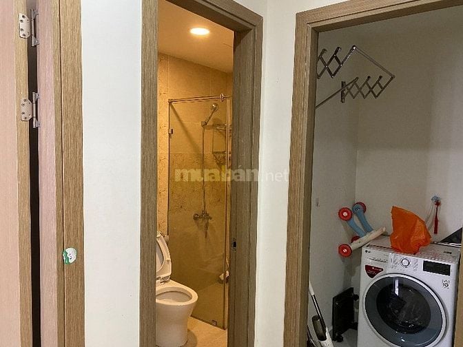 Cực hời, 80m2, 3,8 tỷ bao hết, nội thất đẹp, view pháo hoa, sông SG