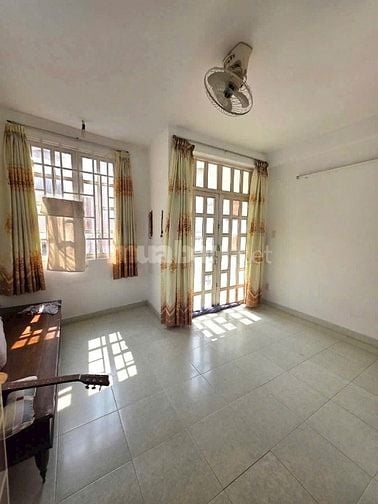 Bán nhà đúc 4 tầng Hẻm Nguyễn Đình Chính, P.11, Phú Nhuận, H. ChínTây 
