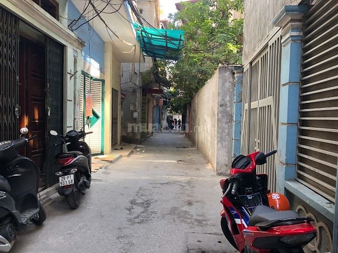 Chính chủ bán nhà khu Hoàng Cầu, DT 36m2, MT 4.7m