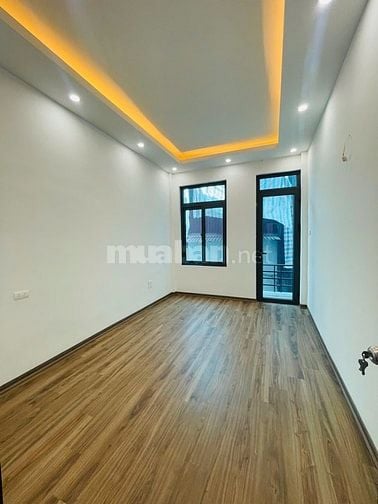 Bán nhà mặt ngõ kinh doanh Vũ Tông Phan 