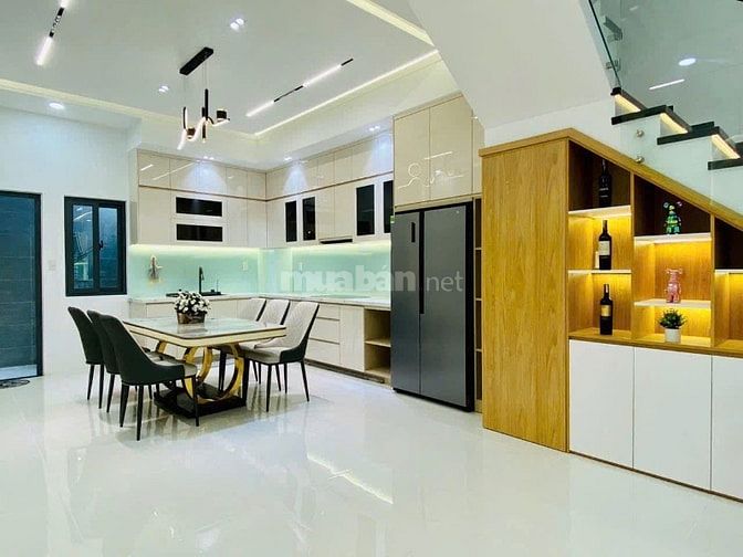 Kẹt tiền bán nhà 71m2 Nguyễn Thượng Hiền,Bình Thạnh.Gần chợ cây Quéo. 