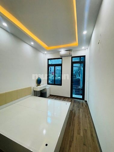 Bán nhà mặt ngõ kinh doanh Vũ Tông Phan 