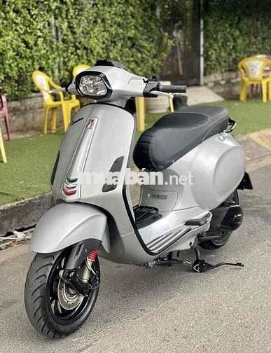 VESPA SPRINT 2018 LED BẠC POSCHE BSTP CHÍNH CHỦ