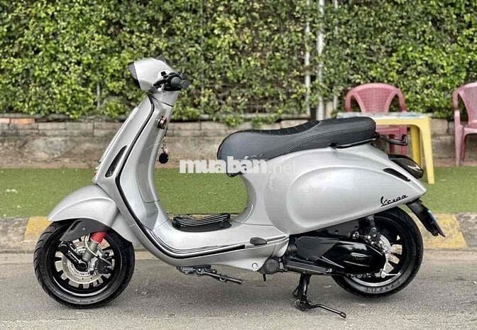 VESPA SPRINT 2018 LED BẠC POSCHE BSTP CHÍNH CHỦ