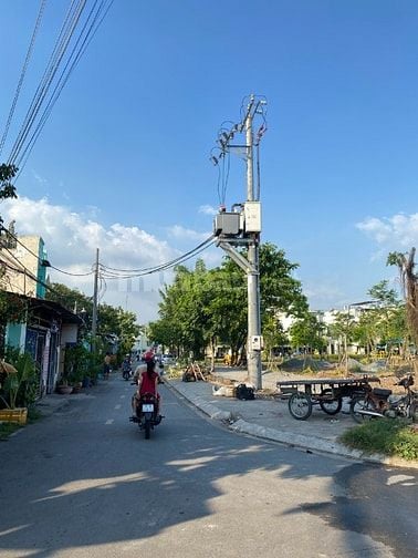 Nhà 3 Tầng Gần Công Viên Phú Hữu, Cách Nguyễn Duy Trinh 100m, HXH