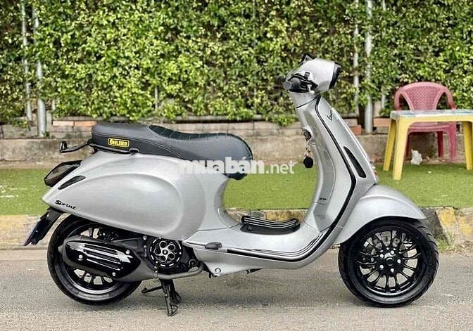 VESPA SPRINT 2018 LED BẠC POSCHE BSTP CHÍNH CHỦ