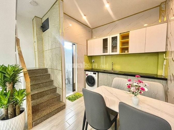 Nguyễn Thị Huỳnh bán gấp chỉ 1 tỷ  có sẵn nội thất gần Bảo Tuổi trẻ