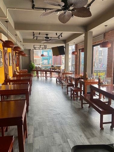 CHO THUÊ NHÀ MẶT TIỀN GÓC 2 MẶT TIỀN– PHAN XÍCH LONG VÀ HOA SỮA , PN