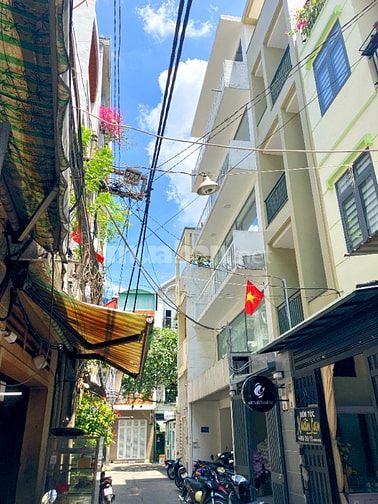 BÁN TÒA NHÀ VĂN PHÒNG : 489/29/7 HUỲNH VĂN BÁNH - P. 13 - Q. PHÚ NHUẬN