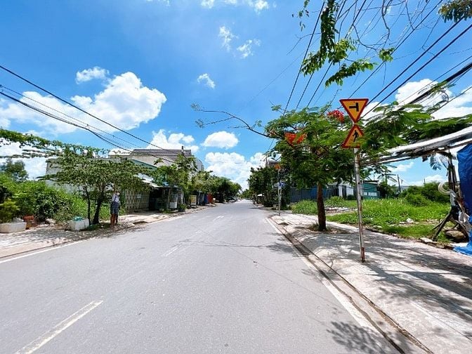 Đất 117m2 Thổ cư, Xây tự do, Đường Lê Thị Tám - Nguyễn Bình, 2 tỷ 850