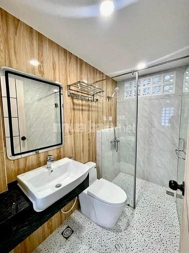Kẹt nợ bán gấp 60m2 nhà 1 lầu đường Vĩnh Hội,Q4-giá 1 tỷ60tr-đã có sổ