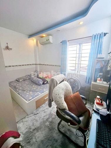 NHÀ ĐẸP - HẺM XE TẢI -LÊ VĂN QUỚI GẦN NGÃ TƯ 4 XÃ GIÁP TÂN PHÚ - CHỦ T