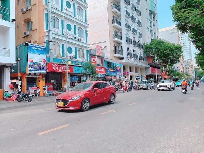 Cho thuê nhà MT Nguyễn Đình Chiểu Q3 dt: 3m x 12m 3L1st giá 25tr/th