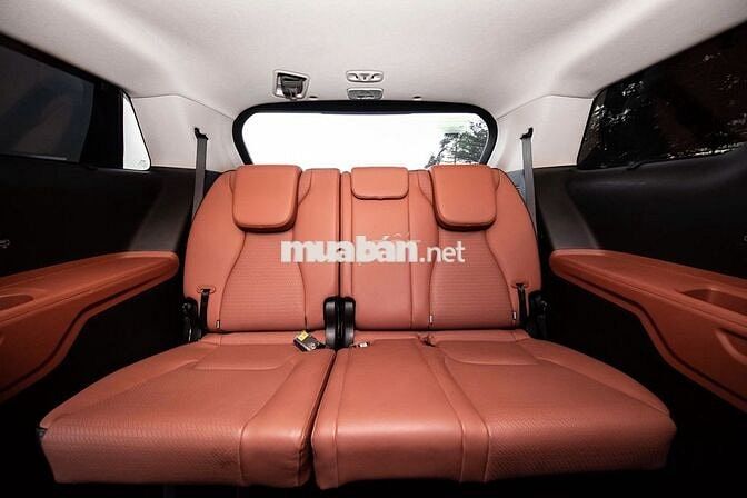 Kia Carnival 2023 Signature 2.2D - 51111km - 951tr