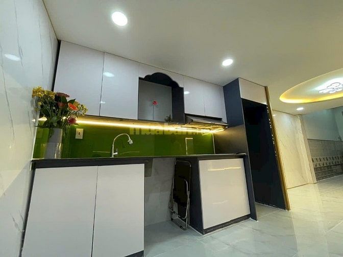 Kẹt nợ bán gấp nhà trả nợ -dt 65m2 Thạnh Xuân 21-q12-giá 960tr-SHR
