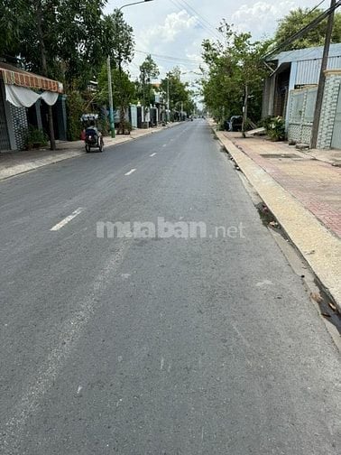 BÁN NHÀ 3 TẦNG - NGAY TRUNG TÂM TT. CẦN GIUỘC, LONG AN