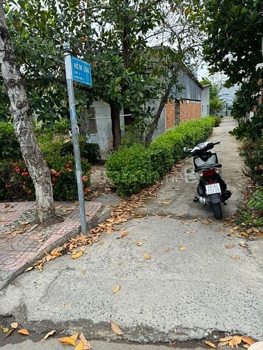 BÁN NHÀ 3 TẦNG - NGAY TRUNG TÂM TT. CẦN GIUỘC, LONG AN