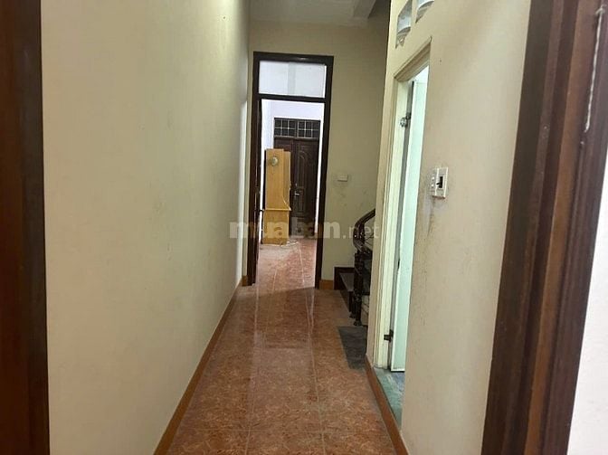 Cho thuê nhà phố Vương Thừa Vũ, Thanh Xuân. 80m2, 3T, ngõ thông ô tô, 