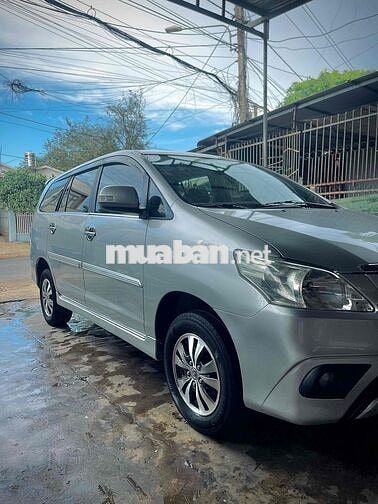 Toyota Innova 2015 E
