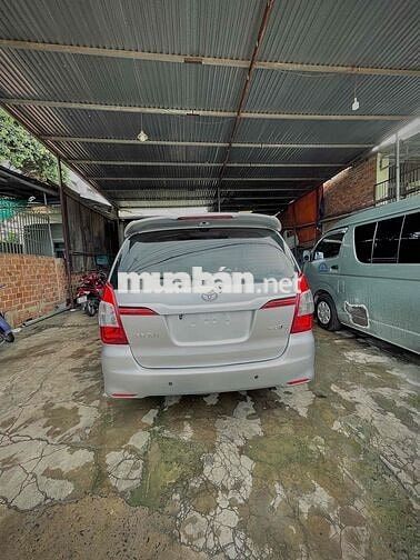 Toyota Innova 2015 E