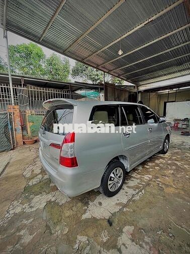 Toyota Innova 2015 E