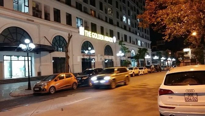 Cho thuê căn hộ tầng 9 nhà B6 phố Nam Cao Giảng Võ Ba Đình Hà Nội 