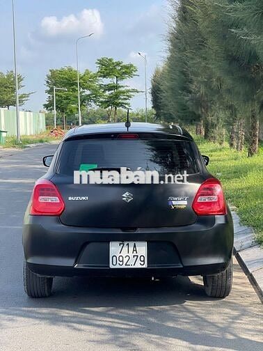 Suzuki Swift 2020 GLX 1.2 AT - 27000 km