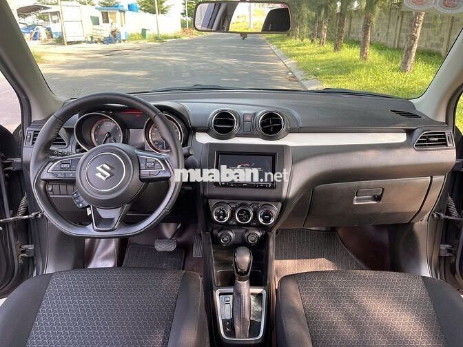Suzuki Swift 2020 GLX 1.2 AT - 27000 km