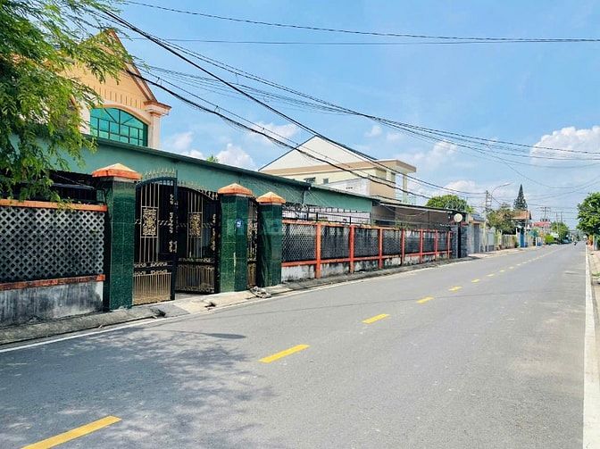 BÁN NGỘP LÔ ĐẤT 128m2 NGAY TRƯỜNG THCS TÂN PHÚ TRUNG, CỦ CHI – GIÁ 750