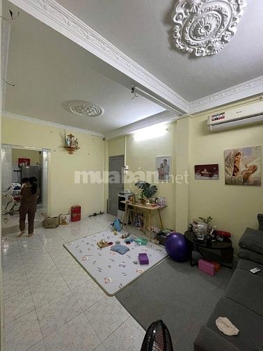 Chung cư 10A Trần Nhật Duật,Tân Định,Quận 1: 70m2,2p ngủ,Nt, 12tr/th