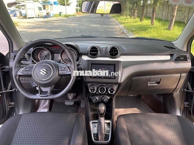 Suzuki Swift 2020 GLX 1.2 AT - 27000 km