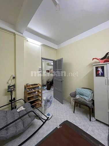 Chung cư 10A Trần Nhật Duật,Tân Định,Quận 1: 70m2,2p ngủ,Nt, 12tr/th