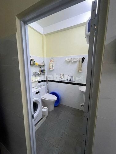 Chung cư 10A Trần Nhật Duật,Tân Định,Quận 1: 70m2,2p ngủ,Nt, 12tr/th