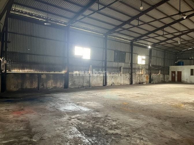 Cho thuê nhà xưởng 800m2 H. Hóc Môn, TP. HCM