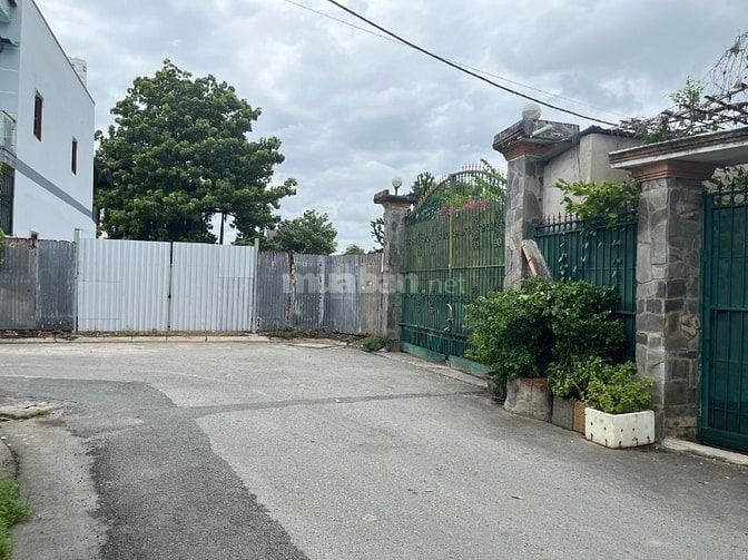 Cho thuê nhà xưởng 800m2 H. Hóc Môn, TP. HCM