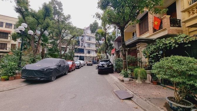 CỰC HIẾM - PHÂN LÔ QUAN CHỨC PHỐ GIẢNG VÕ -  3 Ô TÔ TRÁNH – 26,5 TỶ