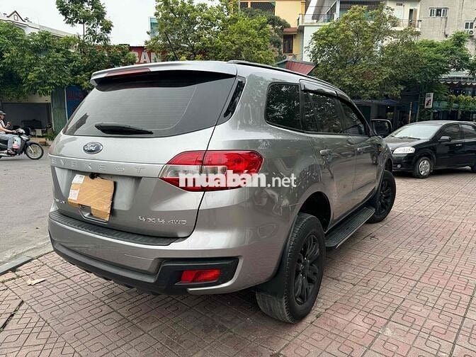 Ford Everest 2017 Ambiente 2.2L 4x4 MT - 686868 km
