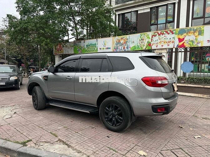 Ford Everest 2017 Ambiente 2.2L 4x4 MT - 686868 km