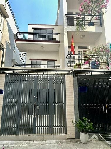 Tân Bình C12 nhà ga T3, 68m2 chỉ 6.x tỷ, 3 Tầng 4PN hẻm rộng xe hơi
