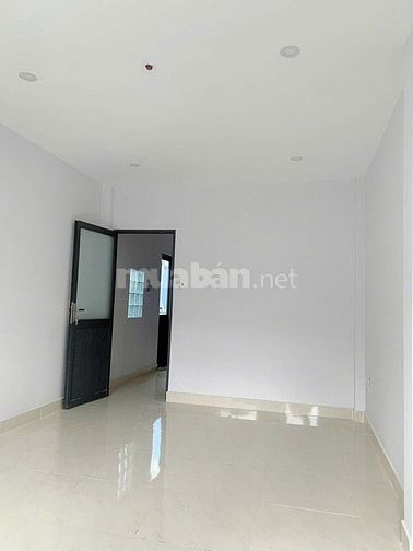 Tân Bình C12 nhà ga T3, 68m2 chỉ 6.x tỷ, 3 Tầng 4PN hẻm rộng xe hơi