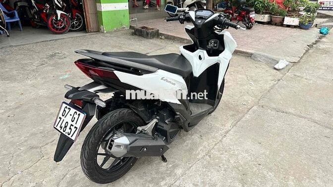 Vario 125 trắng đen 2020 ( hỗ trợ góp )